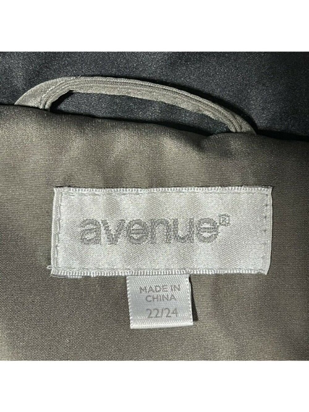 Avenue Womens Size 22/24 Quilted Hooded Womens Jacket Coat - Picture 7 of 9